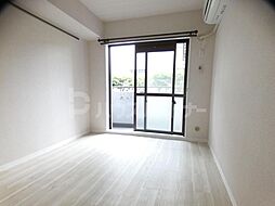 ジョイフル津田沼 3階ワンルームのリビング/ダイニング