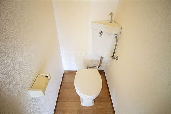 画像23:シンプルで使いやすいトイレです