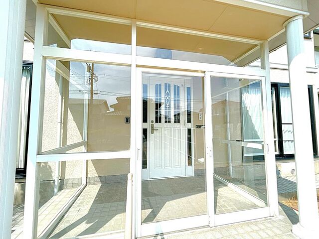 玄関 高岡市鐘紡町8-8