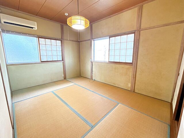 室内 高岡市大野651