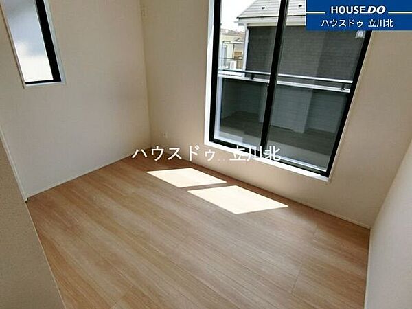 寝室を拡大表示