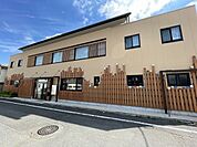 青梅幼稚園青梅において最も歴史のある幼稚園。少人数による保育を貫いている園です。キリスト教主義による宗教情操教育・体験学習と個性尊重教育が特徴で園の理念は 「共に生き、共に育つ」です 4560m