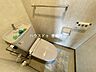 トイレ：トイレ：温水洗浄便座付きのトイレになります。年間通して快適にご使用いただけます。