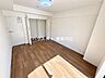 洋室：【洋室6帖CL 】クローゼット付きなので大きな家具をお部屋に置かずに済み、空間を有効活用できますね。
