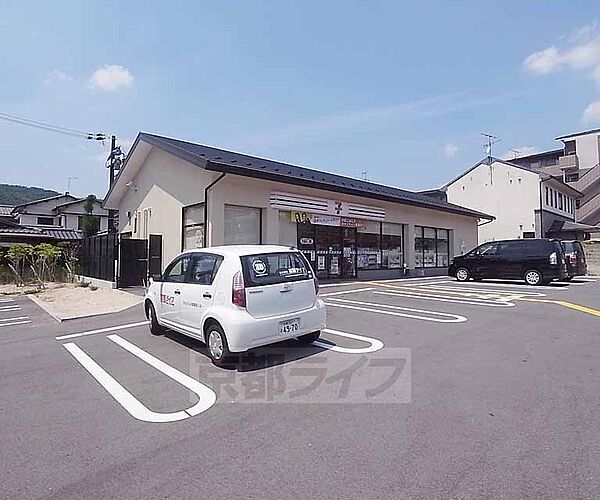 画像30:ローソン岩倉忠在地町店まで55m 広々と停めやすい駐車場あります。