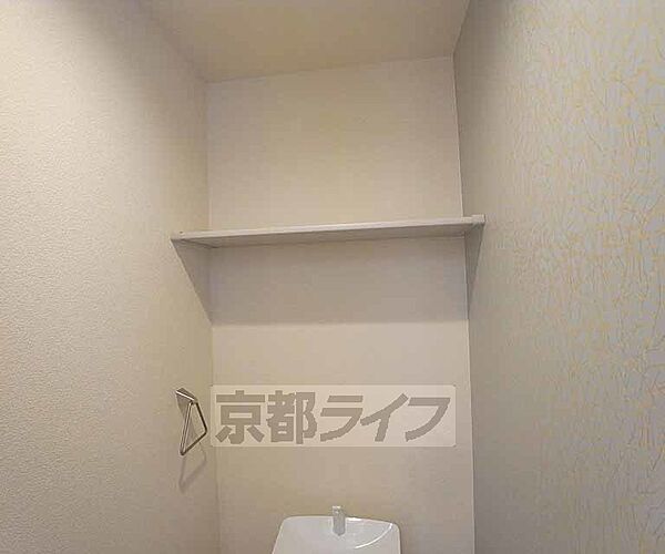 画像19:便利なトイレ収納です。