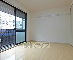 アベニュー室町 101