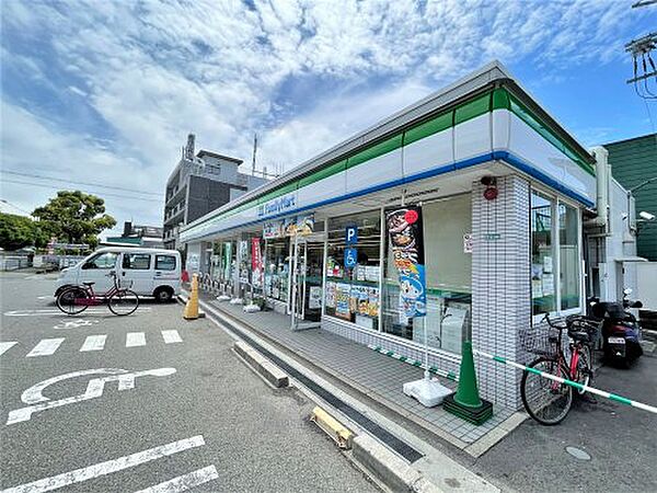 画像30:【コンビニエンスストア】ファミリーマート 堺大泉緑地店まで152ｍ