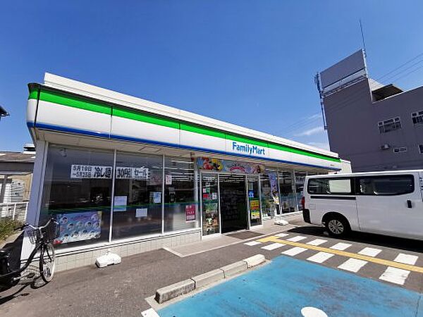 画像27:【コンビニエンスストア】ファミリーマート 美原今井店まで1026ｍ