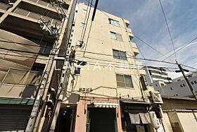 末広ビル  ｜ 大阪府大阪市北区末広町1-10（賃貸マンション1K・3階・18.00㎡） その1