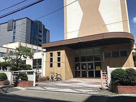 老松小学校 約600m/徒歩約8分【校訓】明るく:協力できる子 強く:自主的な子 正しく:責任を果たす子