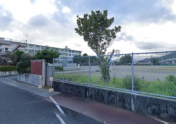 画像16:静岡市立賤機中学校