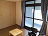 リビング/ダイニング：家具家電付きのお部屋です。