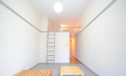 京王線 高幡不動駅 徒歩11分の賃貸アパート 2階1Kのリビング/ダイニング