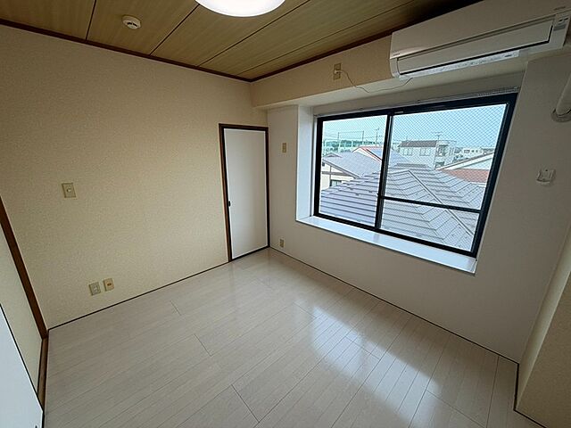 寝室