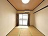 室内：お気軽にお問い合わせください。