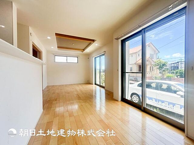 リビング/ダイニング 町田市小川4丁目