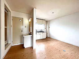 クレール東江端 2階2DKのリビング/ダイニング