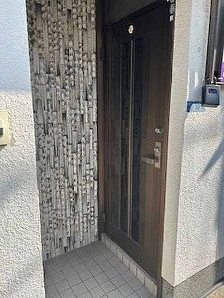玄関を拡大表示