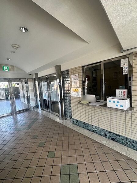 エントランス