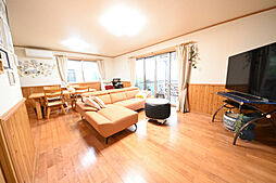 木更津市太田中古戸建 6SLDKのリビング/ダイニング