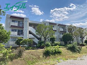 グランドヒルズ桔梗が丘2号棟 101 ｜ 三重県名張市桔梗が丘８番町（賃貸マンション3LDK・1階・68.29㎡） その1