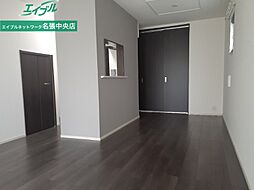 グラン・ジェルメ 1階1LDKのリビング/ダイニング