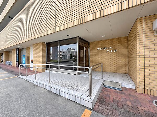 エントランスを拡大表示
