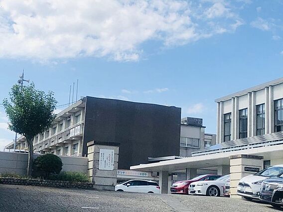 半田中学校まで...
