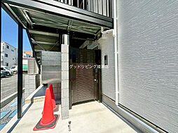 7 / 11