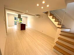 IRいしかわ鉄道 小舞子駅 粟生東口下車 徒歩2分の賃貸一戸建て 3LDKのリビング/ダイニング