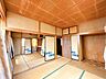 寝室：【リフォーム中】二階東側和室です。畳からフローリングに張り替えます。壁を作り、2部屋に分ける予定です。一人ひとりのお部屋が持てるのは良いですね。