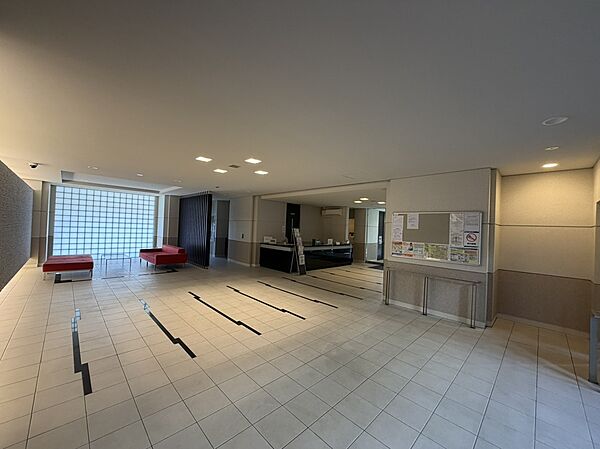 エントランスを拡大表示
