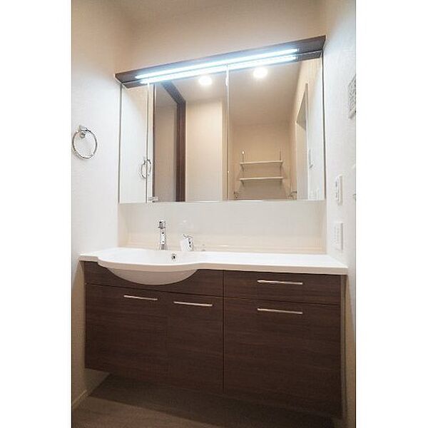 apartment 群馬県前橋市六供町2丁目
六供町の賃貸情報を見る
物件地図