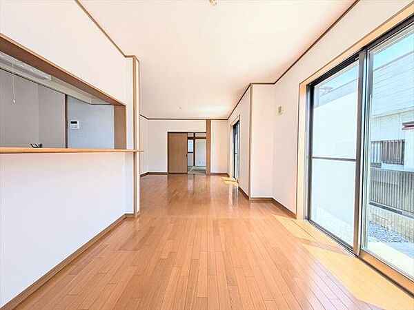 リビング/ダイニングを拡大表示
