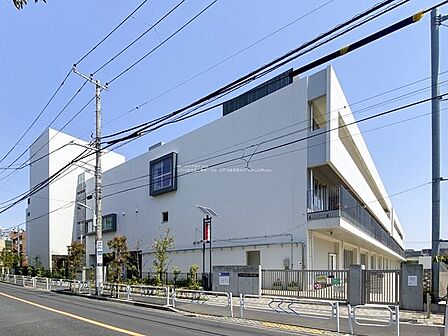 江戸川区立第二葛西小学校 340m