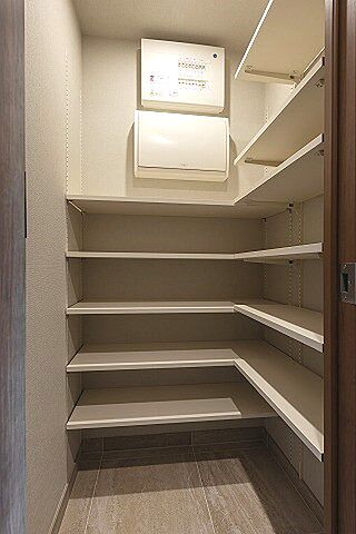 収納 シティタワー麻布十番 10階/-