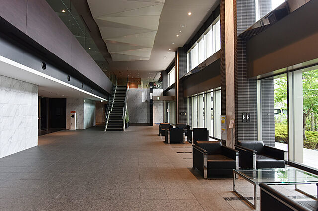 エントランス リヴァリエC棟 28階/-