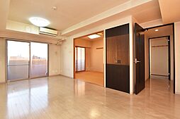 ライオンズヴィアーレ横濱ベイ壱番館 3LDKのリビング/ダイニング