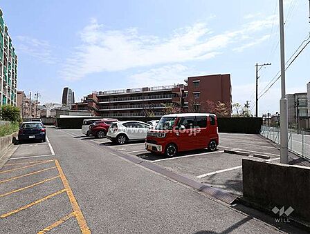 敷地内駐車場（屋外平面式）