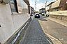 外観：物件の北側前面道路（東側から）［2026年9月17日撮影］