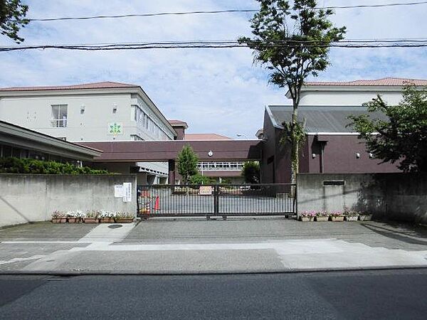 画像8:足利市立けやき小学校(1、708m)
