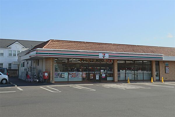 画像4:セブンイレブン足利坂西中央店(695m)