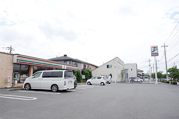 画像5:セブンイレブン足利山川町店(381m)