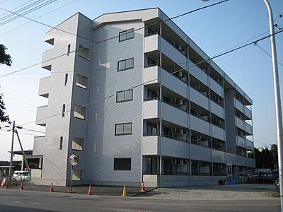 外観:5階建てのマンションです♪ 外観:5階建てのマンションです♪