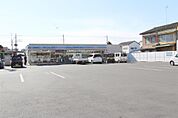 ローソン足利通五丁目店(616m)