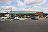 周辺：ファミリーマート常見町3丁目店（1426m）