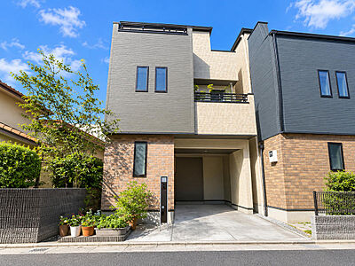 外観:【【ホームズ掲載物件の《一括問合せ》対応店♪】】比較検討もまとめてお任せください♪住まいの第一印象を決める外観♪毎日帰る場所だからこそ、建物全体の雰囲気や周辺の街並みとの調和にも注目してみてください♪ 外観:【【ホームズ掲載物件の《一括問合せ》対応店♪】】比較検討もまとめてお任せください♪住まいの第一印象を決める外観♪毎日帰る場所だからこそ、建物全体の雰囲気や周辺の街並みとの調和にも注目してみてください♪