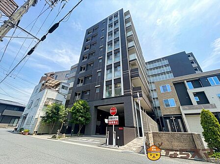 「外観」■駅徒歩9分のマンション。スーパー徒歩7分、コンビニ徒歩2分と、毎日の買い物や通勤・通学をイメージしやすい立地です。