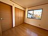 室内：全居室2面採光で風通し良好です！
